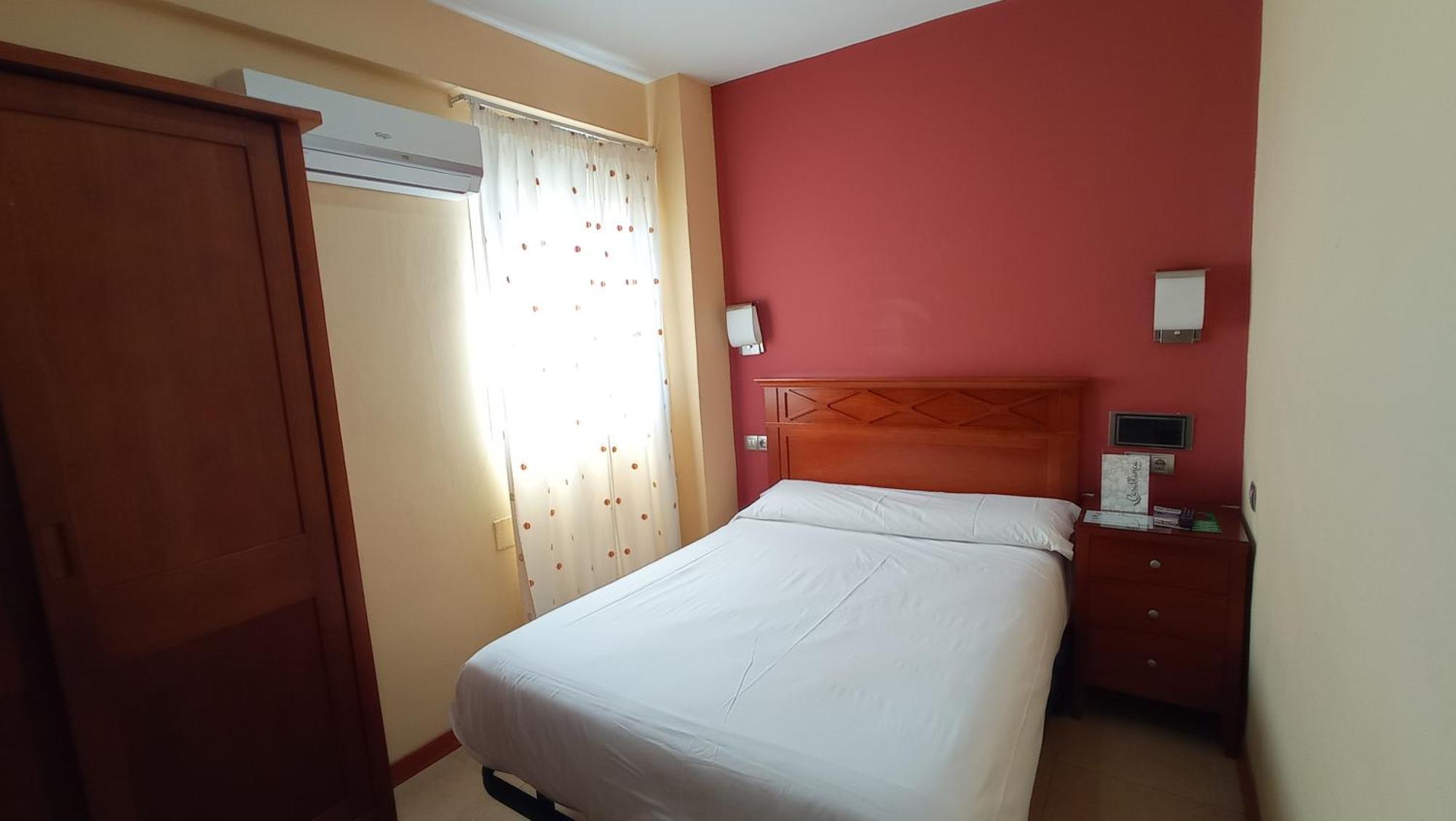 Pension Restaurante Casablanca Torreperogil Phòng bức ảnh