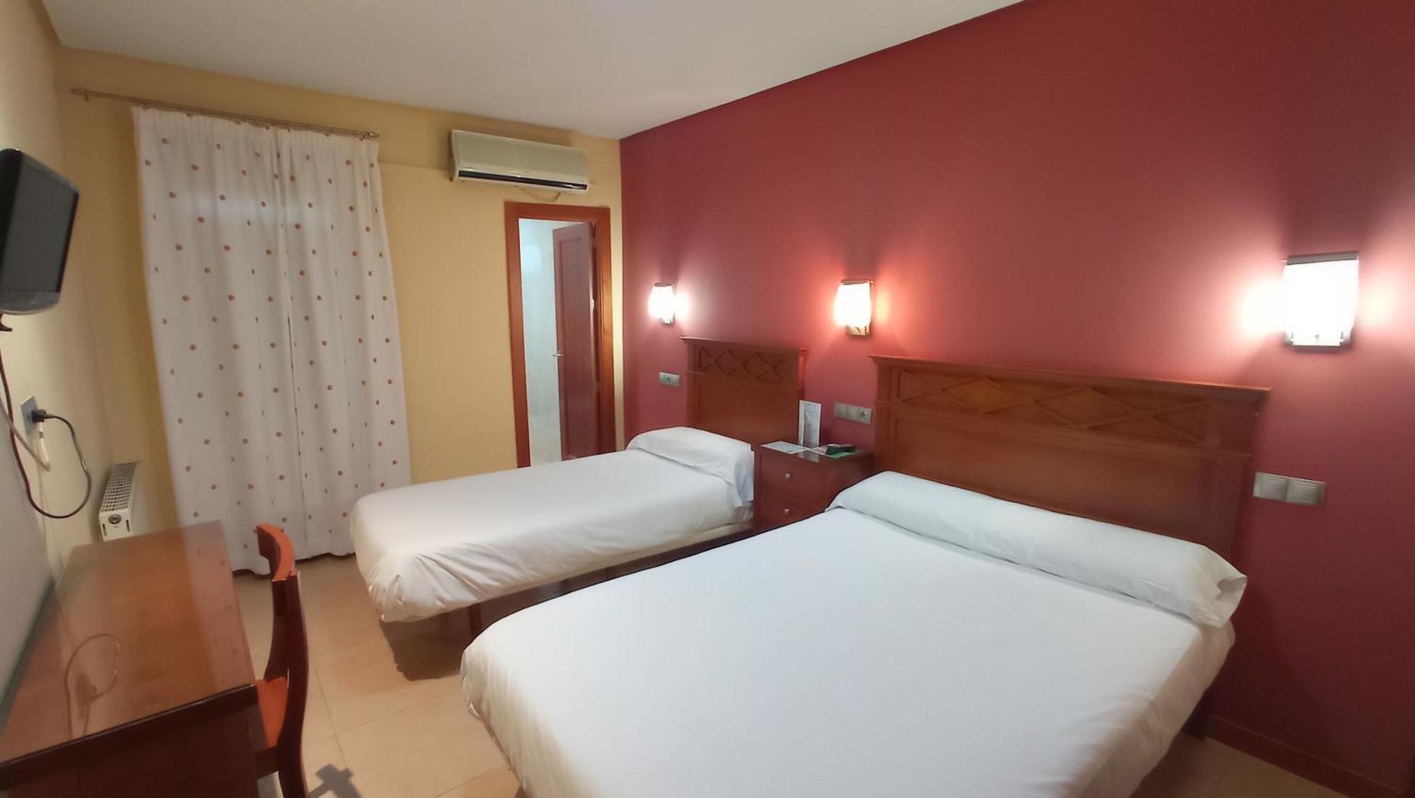 Pension Restaurante Casablanca Torreperogil Phòng bức ảnh
