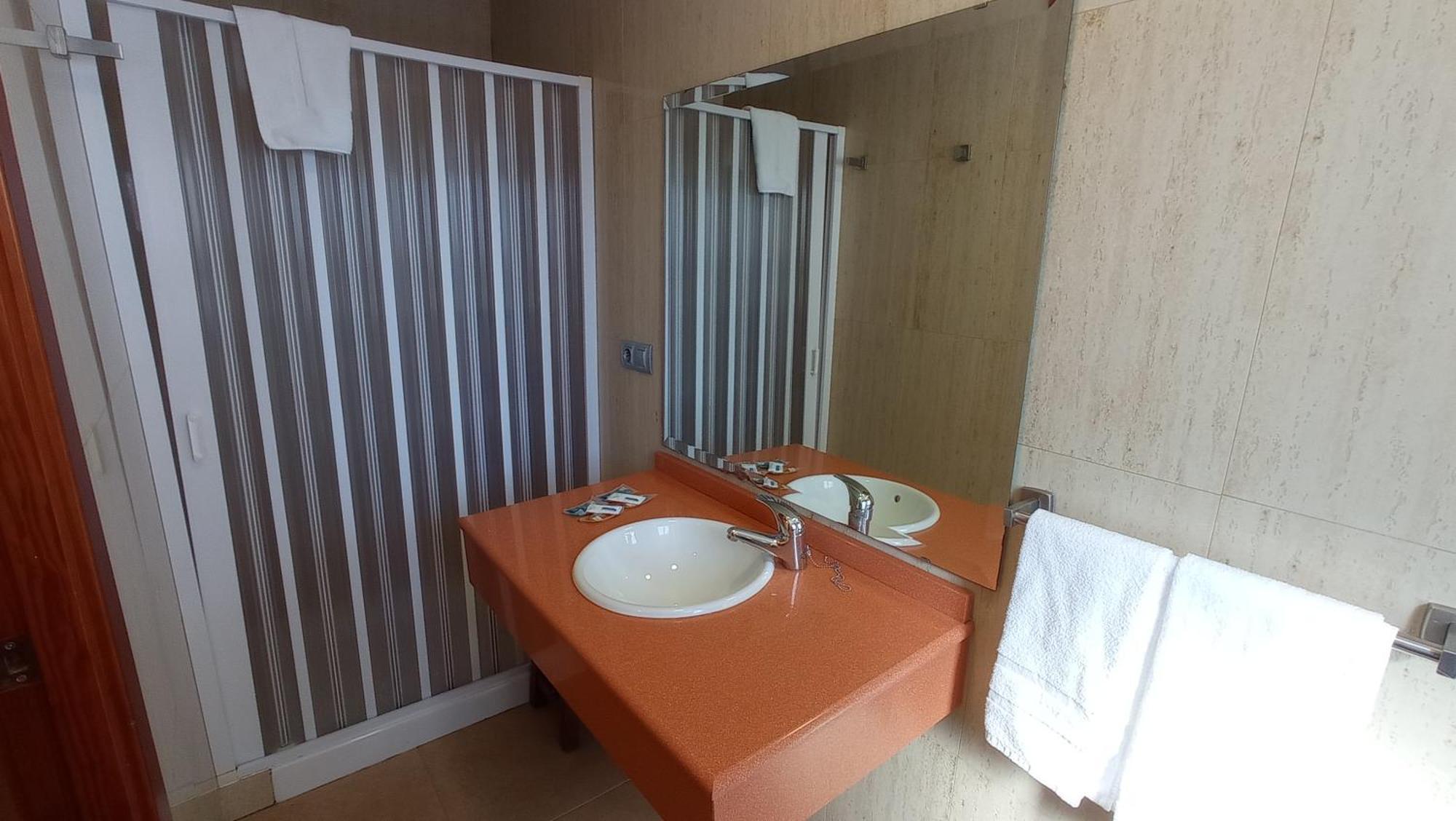 Pension Restaurante Casablanca Torreperogil Phòng bức ảnh