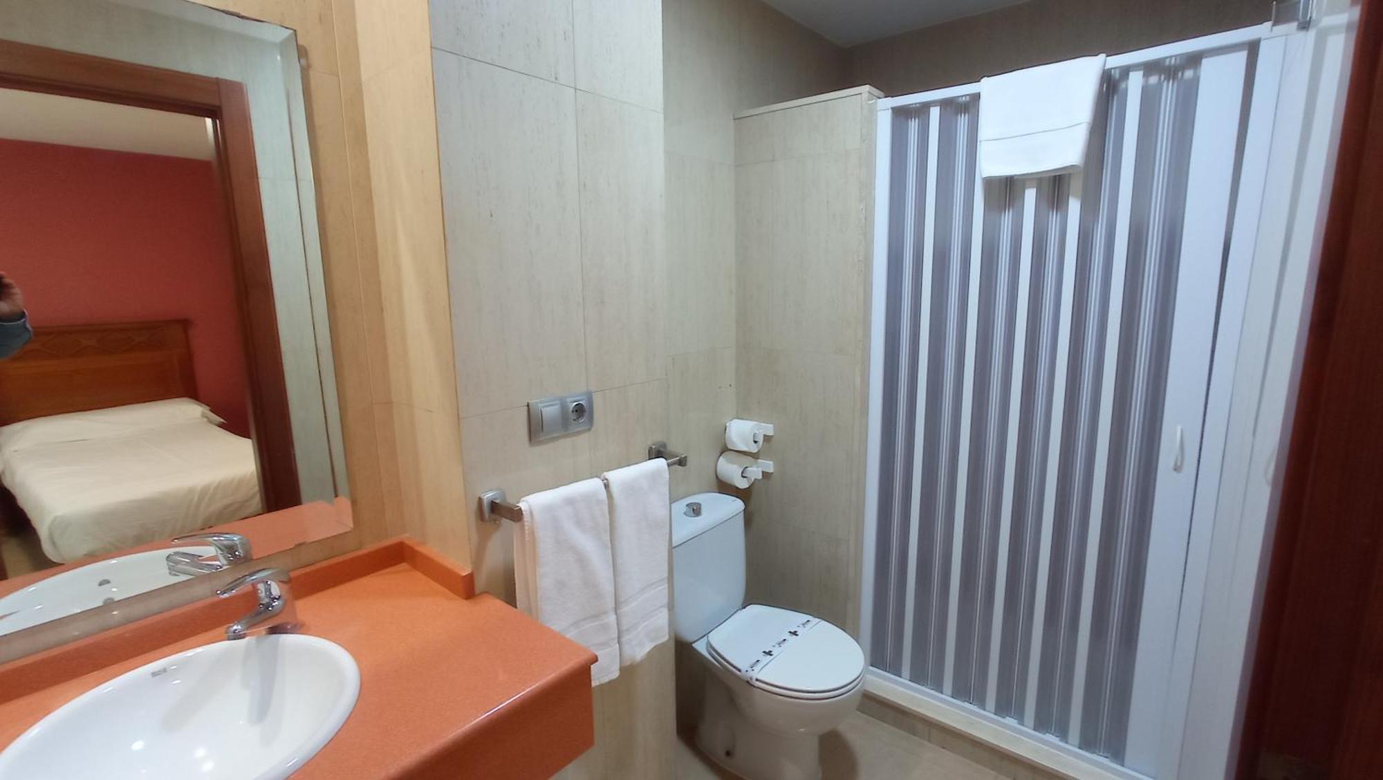 Pension Restaurante Casablanca Torreperogil Phòng bức ảnh