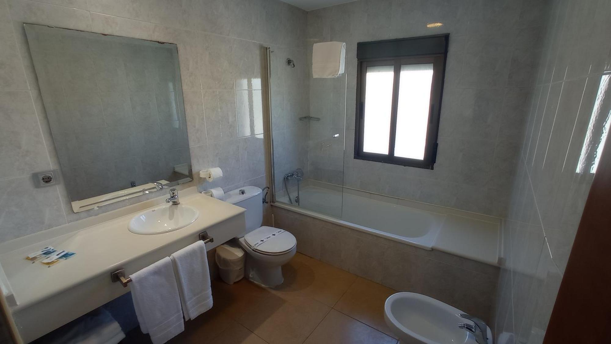 Pension Restaurante Casablanca Torreperogil Phòng bức ảnh