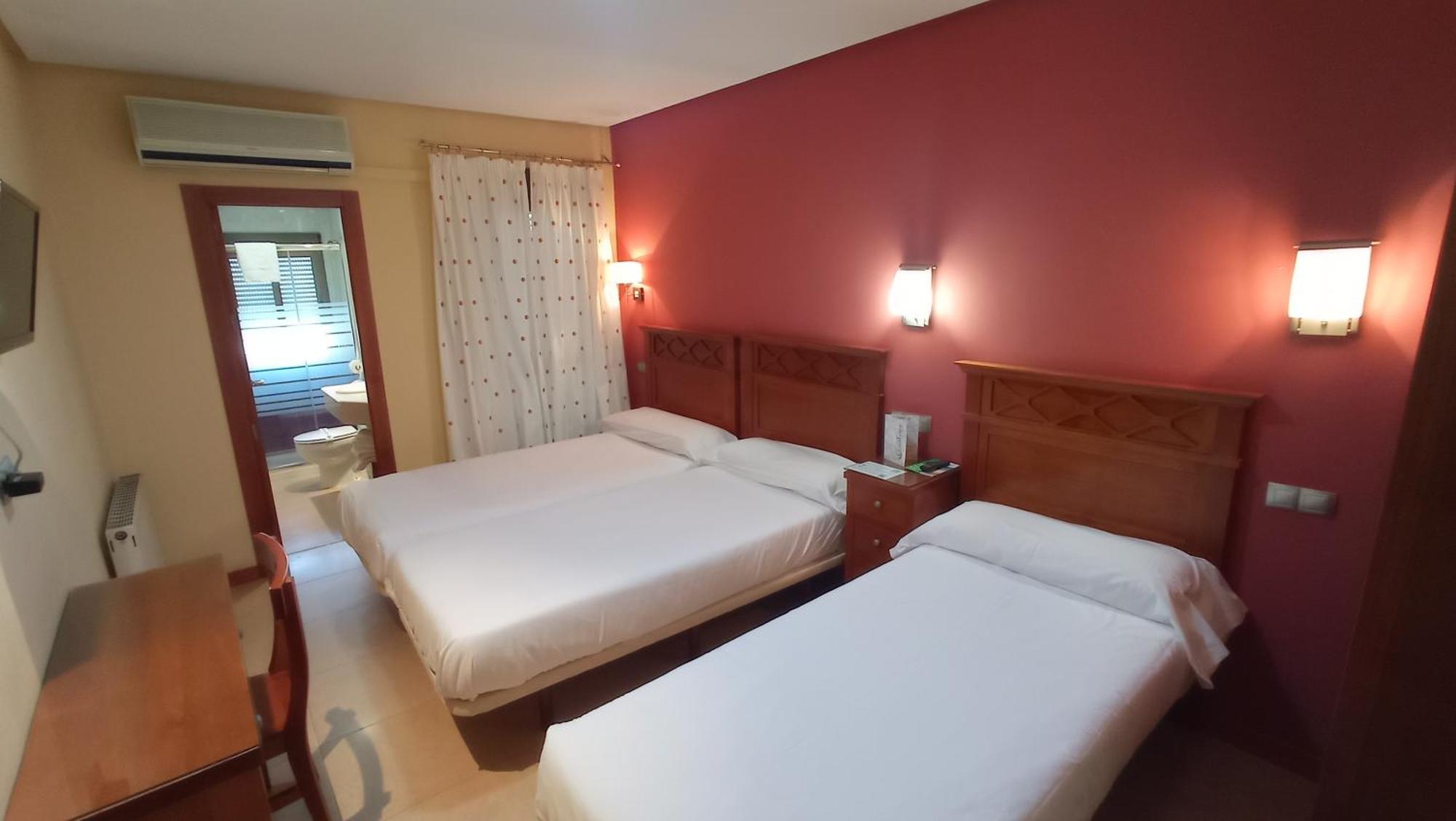 Pension Restaurante Casablanca Torreperogil Phòng bức ảnh